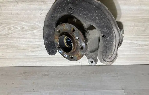 BMW X2 F39 Front wheel hub 6876854
