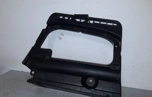 Trunk/boot lower side trim panel