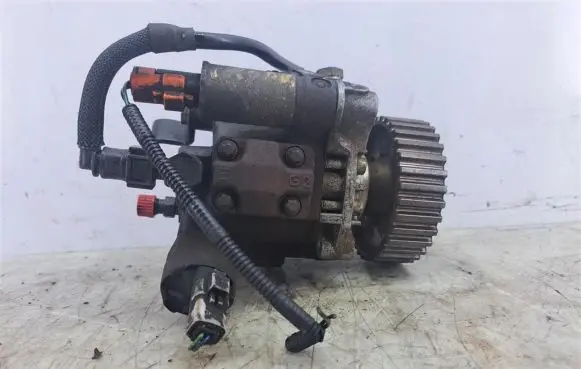 Ford Fiesta Fuel injection high pressure pump 9641852080