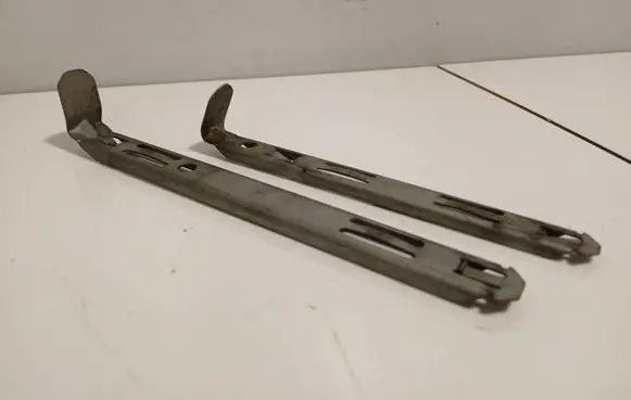 Volvo XC90 Headlight/headlamp mounting bracket 8637182 89028052