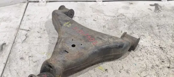Mercedes-Benz Sprinter W901 W902 W903 W904 Front lower control arm/wishbone A9013301707 A9013301907 A9013302507