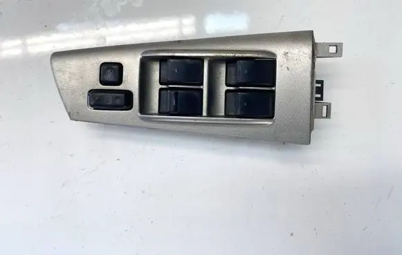 Toyota Corolla E120 E130 Electric window control switch 7423202270