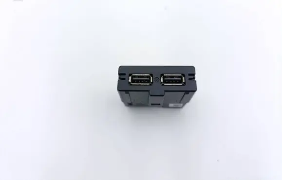 Volkswagen Atlas USB socket connector 5Q0035726L