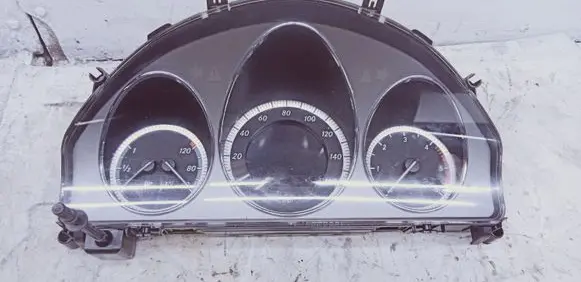 Mercedes-Benz C W204 Speedometer (instrument cluster) A2049005702 A2C53337568