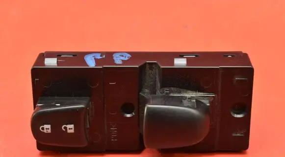 Nissan Leaf I (ZE0) Electric window control switch 254111KA5A