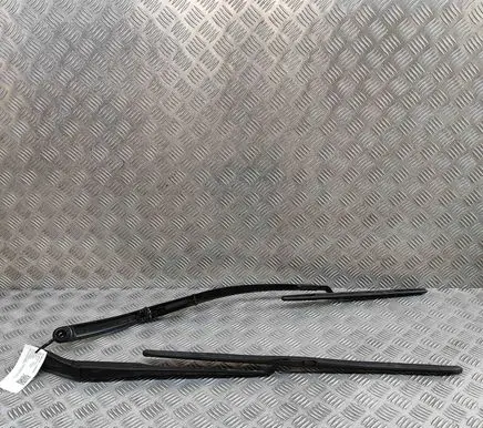 KIA Ceed Windshield/front glass wiper blade 98311J7900 98321J7900