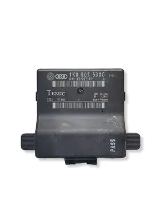Volkswagen Golf V Gateway control module 1K0907530C 1K0907951