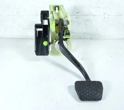 BMW 7 F01 F02 F03 F04 Accelerator throttle pedal