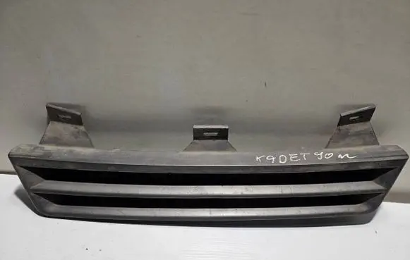 Opel Kadett E Front grill 90243244