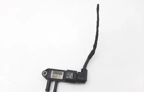 Volkswagen Amarok Exhaust gas pressure sensor 076906051B