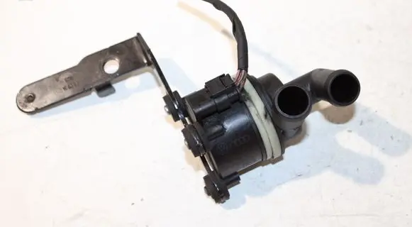 Volkswagen PASSAT B7 Electric auxiliary coolant/water pump 5N0965561A