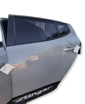 KIA Stinger Rear door 