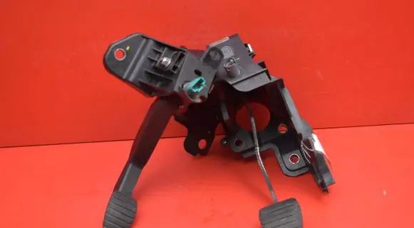 Opel Movano B Accelerator throttle pedal