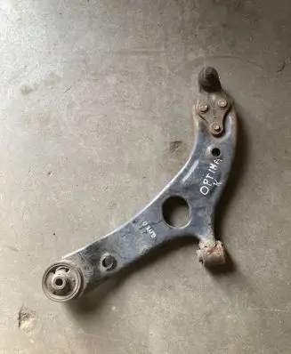 KIA Optima Front lower control arm/wishbone GJYK0