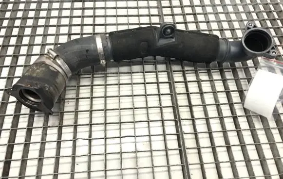 Intercooler hose/pipe