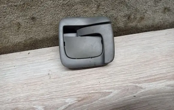 Volvo V70 Engine bonnet (hood) release handle 9175853 9483312