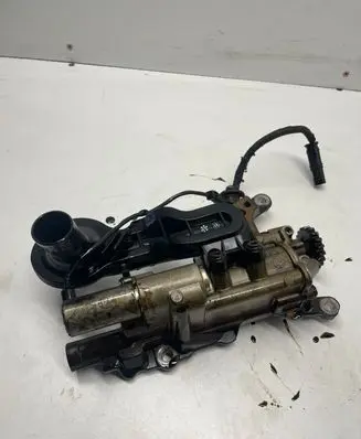 BMW 1 F20 F21 Oil pump 168048002 7307100536 7636222028