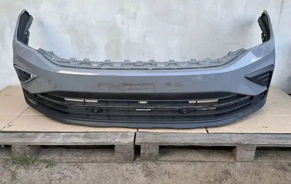 Volkswagen Tiguan Front bumper