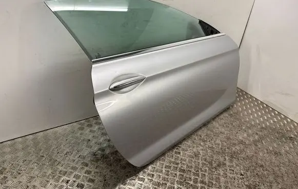 BMW 6 F12 F13 Door (2 Door Coupe) 41517228570 7228570