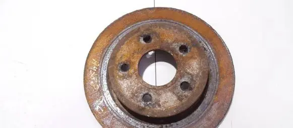Ford Focus C-MAX Rear brake disc neventiliuojamas