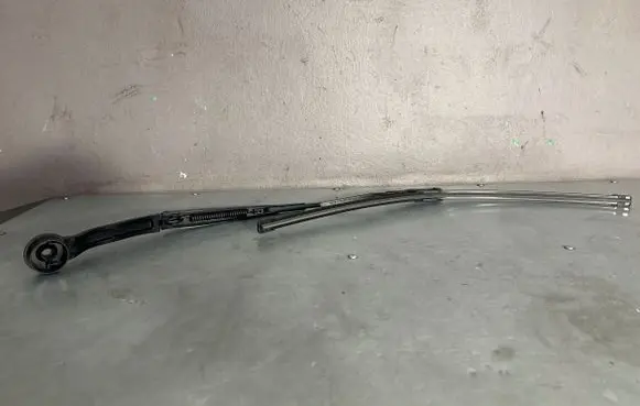 Ford Kuga II Front wiper blade arm CJ5417C495AF