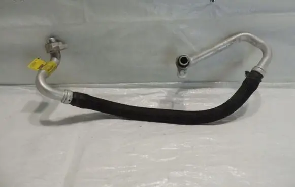 Opel Mokka Air conditioning (A/C) pipe/hose 95353076
