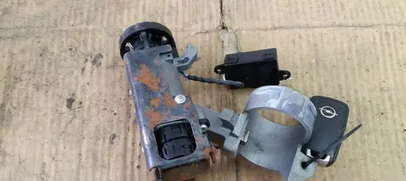 Opel Karl Ignition lock