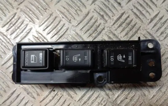 Nissan Note (E12) Seat heating switch 969RF3VV0A
