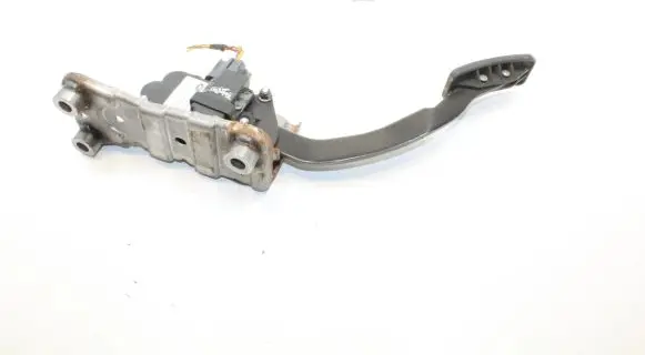 Land Rover Discovery 3 - LR3 Accelerator throttle pedal 5H227R562AA