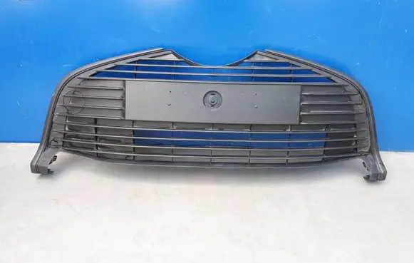 Toyota Yaris Front bumper lower grill 531020D040