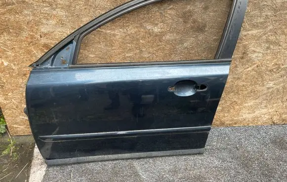 Volvo V50 Front door