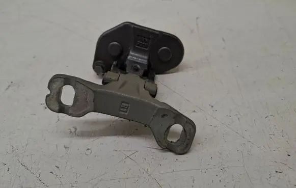 BMW 1 E81 E87 Tailgate/trunk/boot hinge 270109