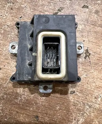 BMW 3 E90 E91 Headlight ballast module Xenon 7189312