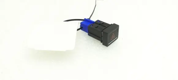 Volkswagen Golf VII Hazard light switch