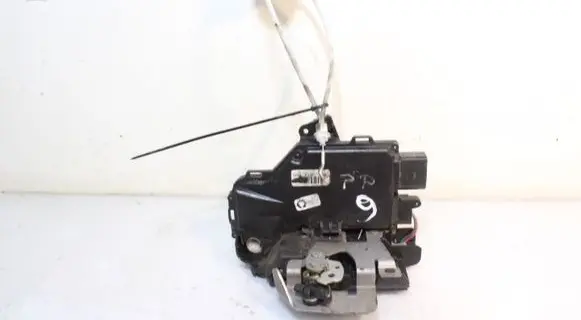 Audi A4 S4 B6 8E 8H Front door lock