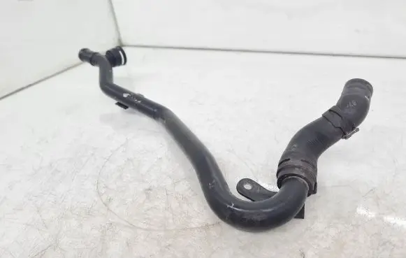 Volkswagen Tiguan Engine coolant pipe/hose 5N0121065 1K0121064B