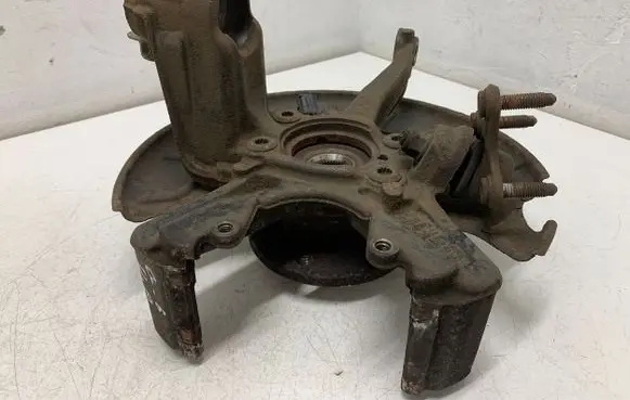 Volkswagen Golf VI Front wheel hub spindle knuckle 1K0366C