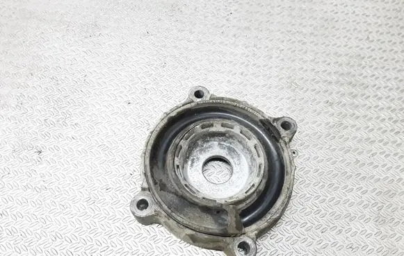 Volkswagen Touareg I Front coil spring rubber mount 7L0411189