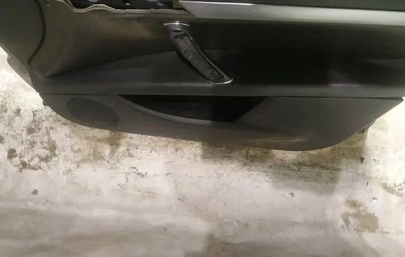 Peugeot 407 Front door card panel trim