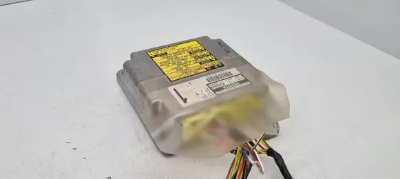 Toyota RAV 4 (XA20) Airbag control unit/module 8917042080