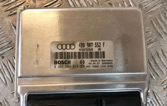 Audi A6 S6 C5 4B Engine control unit/module 4B0907552F 26SA5091 0261204812