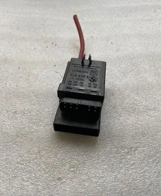 BMW 7 E38 Glow plug pre-heat relay 2246473 72RB501