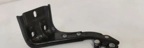 Mercedes-Benz Vito Viano W639 Sliding door lower roller guide/hinge A6397601647 6397601647 A6397630014