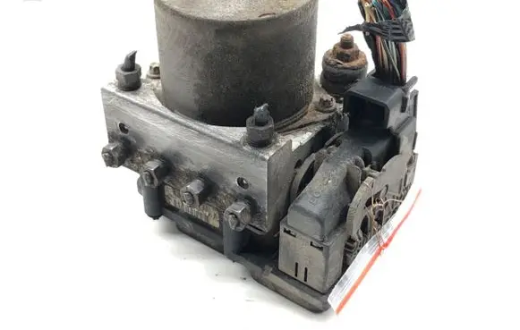 Toyota Avensis T250 ABS Pump 4451005042