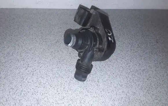 BMW 5 E60 E61 Electric auxiliary coolant/water pump 6922647