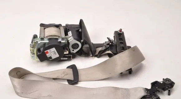 Volvo S90, V90 Front seatbelt 32131158