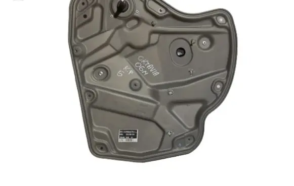 Rear door manual window regulator