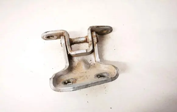 Nissan Terrano Rear door lower hinge