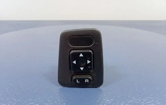 Subaru Forester SF Mirror heating switch 