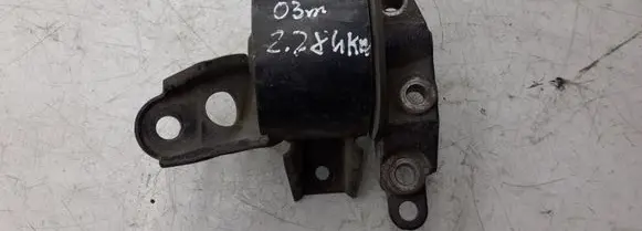 Nissan X-Trail T30 Engine mount bracket RN6249OLB